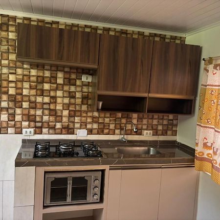Recanto Pousada Ju&Ju Com Piscina Compartilhada Понтал-ду-Парана Экстерьер фото